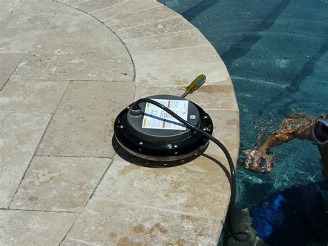 how much to replace a pool light